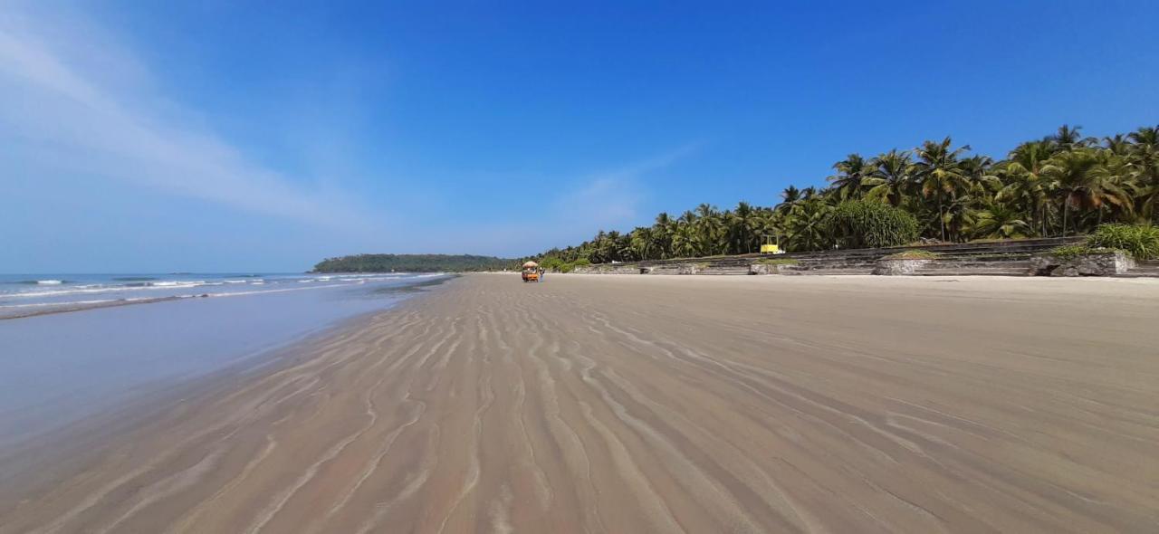 Corniche Beach Resort Mulappilangad Екстер'єр фото